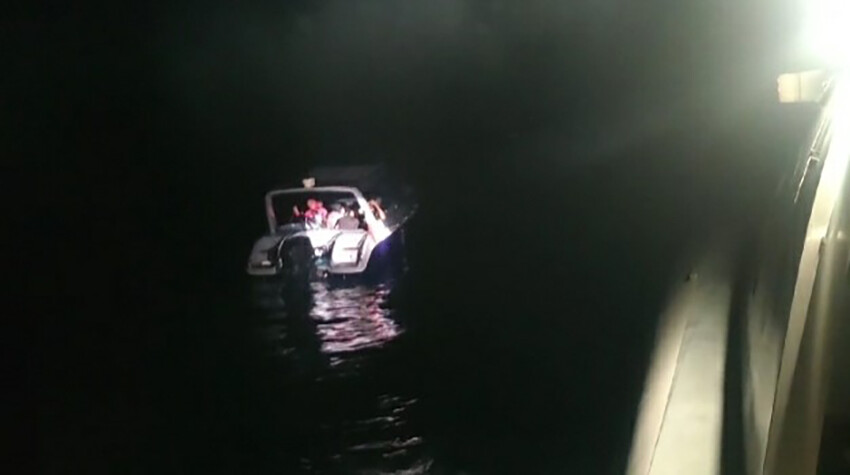 Muğla'da Yunanistan'ın ölüme ittiği 44 göçmen kurtarıldı