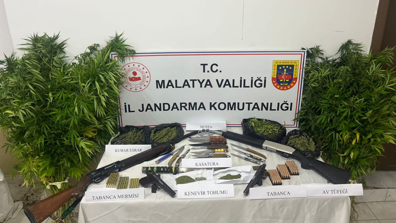 Jandarmadan zehir tacirlerine büyük darbe Jandarmadan zehir tacirlerine büyük darbe
