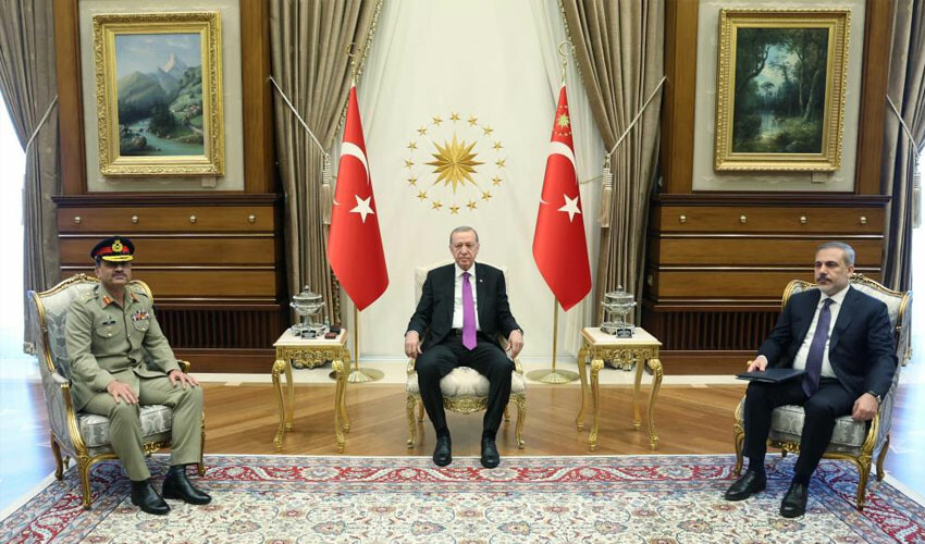 Cumhurbaşkanı Erdoğan, Pakistan Kara Kuvvetleri Komutanı'nı kabul etti