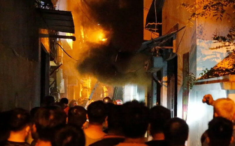 Vietnam'da yangın faciası! Aralarında çocukların da olduğu en az 30 kişi hayatını kaybetti Vietnam'da yangın faciası! Aralarında çocukların da olduğu en az 30 kişi hayatını kaybetti