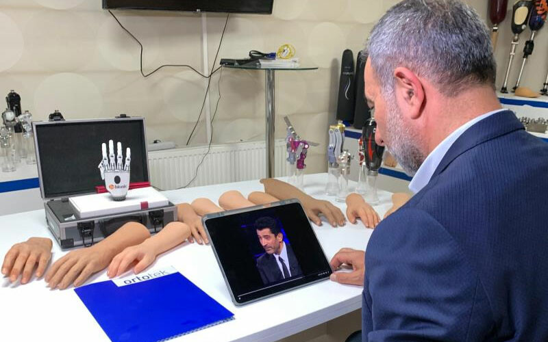 Kırşehirli iş adamından Milyoner'in şampiyonu Rabia'ya yürekleri fetheden hareket!