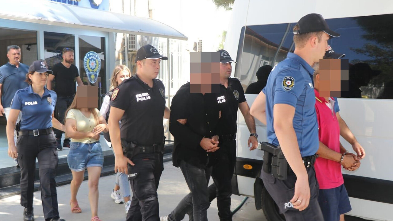 Göçmen kaçakçısı 3 organizatör tutuklandı Göçmen kaçakçısı 3 organizatör tutuklandı