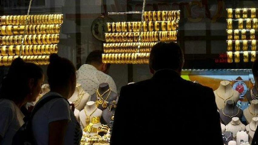 Altın enflasyon verisi öncesi sert düştü! Gram altın yeniden yükselir mi? Uzman isimden tahmin geldi Altın fiyatlarında son durum
