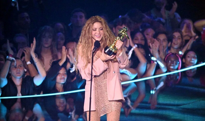 2023 MTV Video Müzik Ödülleri'nin sahipleri belli oldu! İşte görkemli geceden kareler 2023 MTV Video Müzik Ödülleri'nin sahipleri belli oldu! İşte görkemli geceden kareler