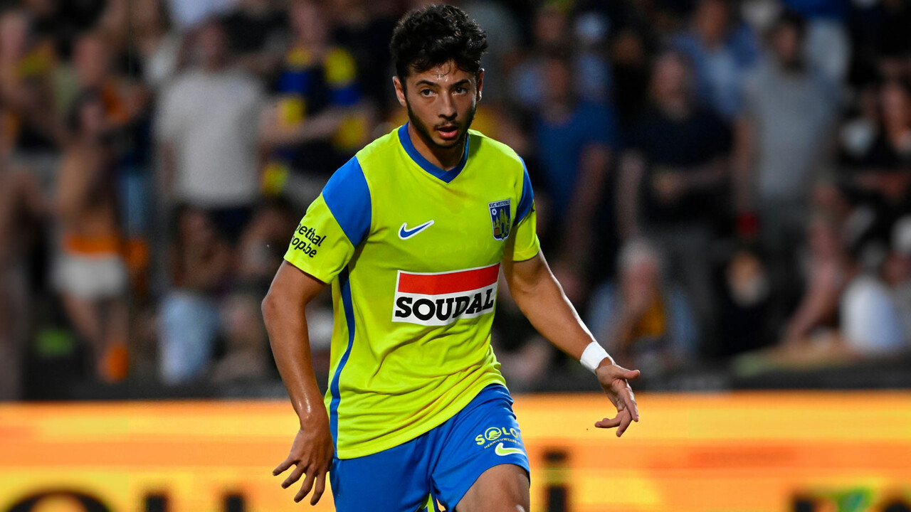 Geçen sezon Belçika'ya transfer olan Muhammed Gümüşkaya Süper Lig'e geri döndü Geçen sezon Belçika'ya transfer olan Muhammed Gümüşkaya Süper Lig'e geri döndü
