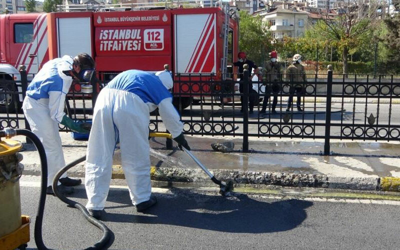 İstanbul’da kimyasal madde paniği: Varil patladı, yol trafiğe kapatıldı