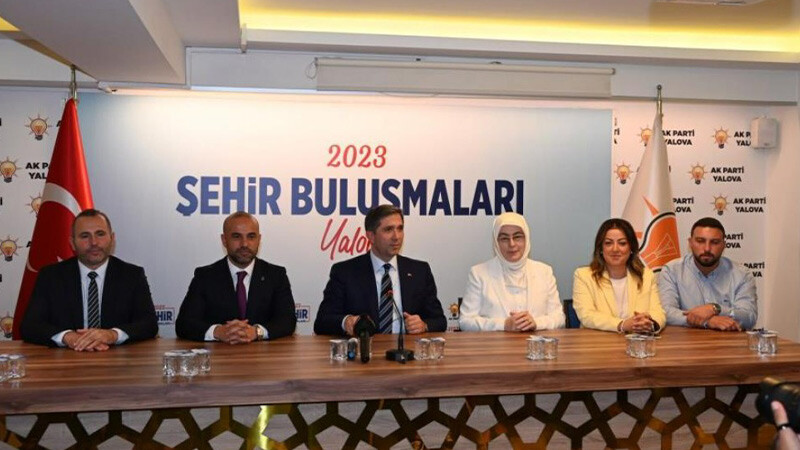 AK Parti'li Sırakaya’dan ana muhalefete: Kendi içinde kavgalı yapının Türkiye için faydası olmaz Afyonkarahisar- Zafer Sırakaya- AK parti