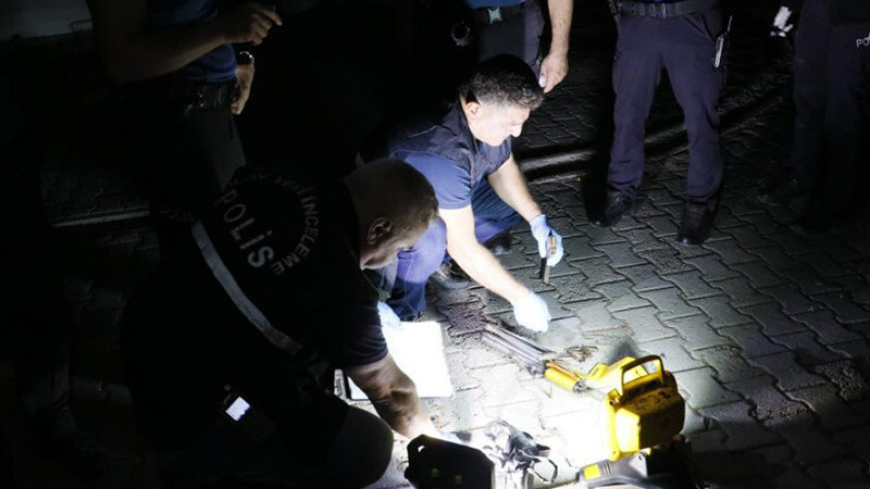 AK-47 ile saldırıyı bekçiler önledi! AK-47- Adana