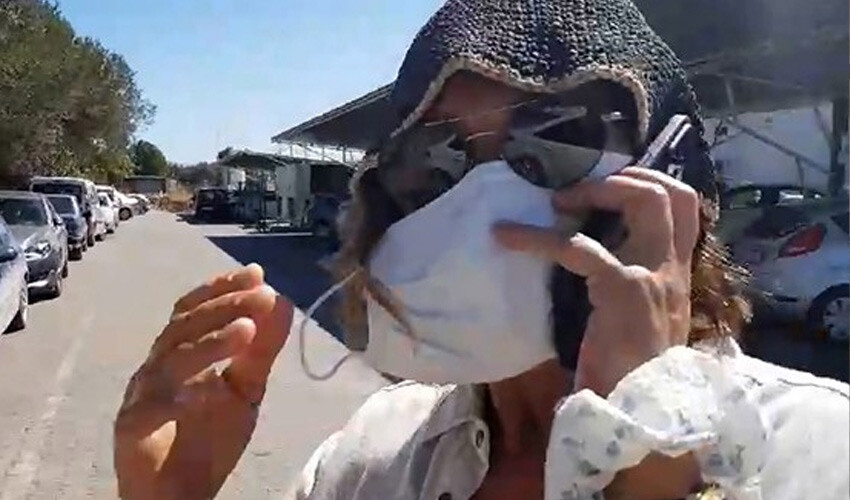 Hastanede görüntülenen Hülya Avşar kameralardan köşe bucak kaçtı