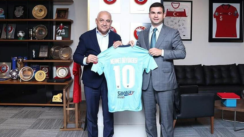 Orkhan Mammadov'dan TFF Başkanı Mehmet Büyükekşi'ye nezaket ziyareti Orkhan Mammadov'dan TFF Başkanı Mehmet Büyükekşi'ye nezaket ziyareti