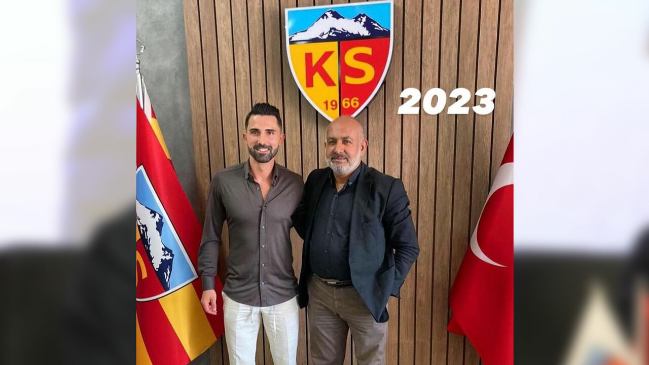 Hasan Ali Kaldırım 13 yıl sonra Kayserispor'a geri döndü (Transfer tahtasını açıldı) Hasan Ali Kaldırım 13 yıl sonra Kayserispor'a geri döndü (Transfer tahtasını açıldı)