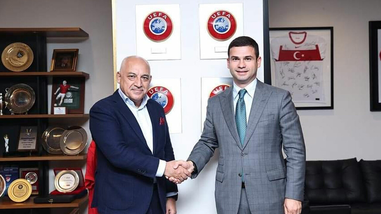 Orkhan Mammadov'dan TFF Başkanı Mehmet Büyükekşi'ye nezaket ziyareti Orkhan Mammadov'dan TFF Başkanı Mehmet Büyükekşi'ye nezaket ziyareti