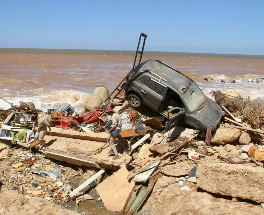 Türkiye'den Libya'ya yardım koridoru: TCG Bayraktar ve TCG Sancaktar çıkarma gemileri Kuzey Afrika ülkesine ulaştı