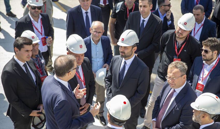 Türkiye'de 55 milyar dolarlık yatırım: 160 bin kişiye iş kapısı açılacak Türkiye'de 55 milyar dolarlık yatırım: 160 bin kişiye iş kapısı açılacak