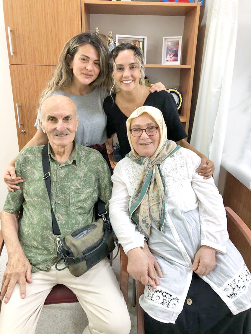 Kalbini 12 senedir çantasında taşıyor Kalbini 12 senedir çantasında taşıyor