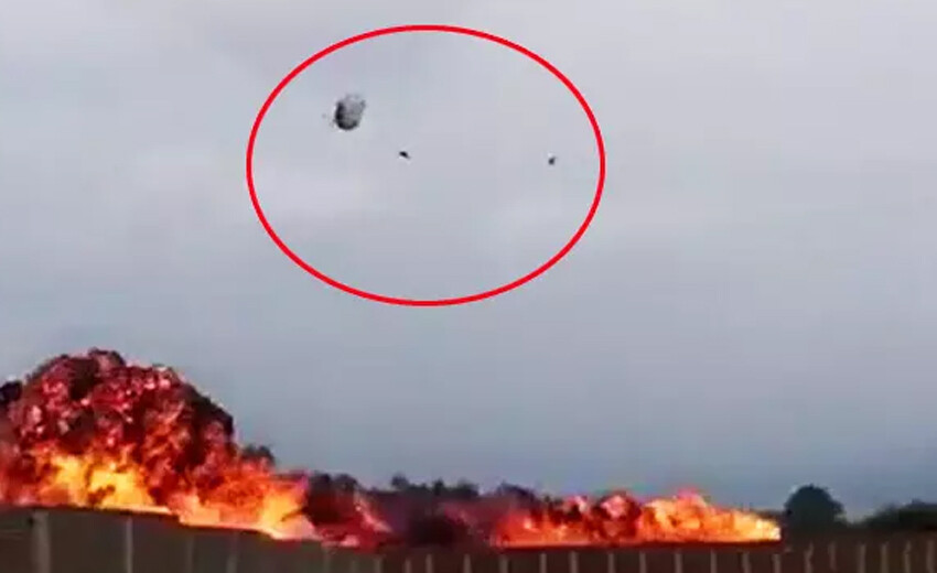 İtalya'da savaş uçağı sivillerin yakınına düştü: Korkunç patlamanın ardından acı haber geldi İtalya'da savaş uçağı sivillerin yakınına düştü: Korkunç patlamanın ardından acı haber geldi