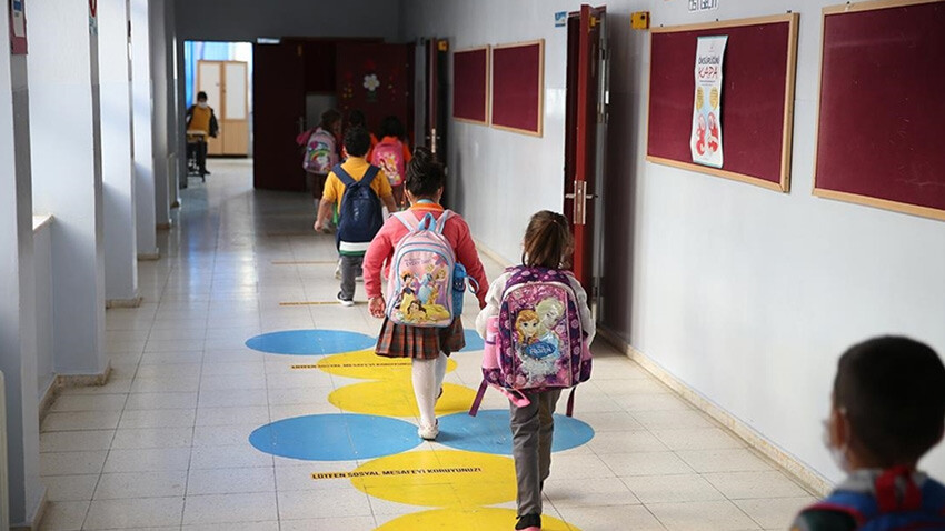 İlkokullarda test sistemi sona eriyor, 'sınav yerine süreç odaklı' dönem başlıyor! Detaylar belli oldu... İlkokullarda test sistemi sona eriyor, 'sınav yerine süreç odaklı' dönem başlıyor! Detaylar belli oldu...