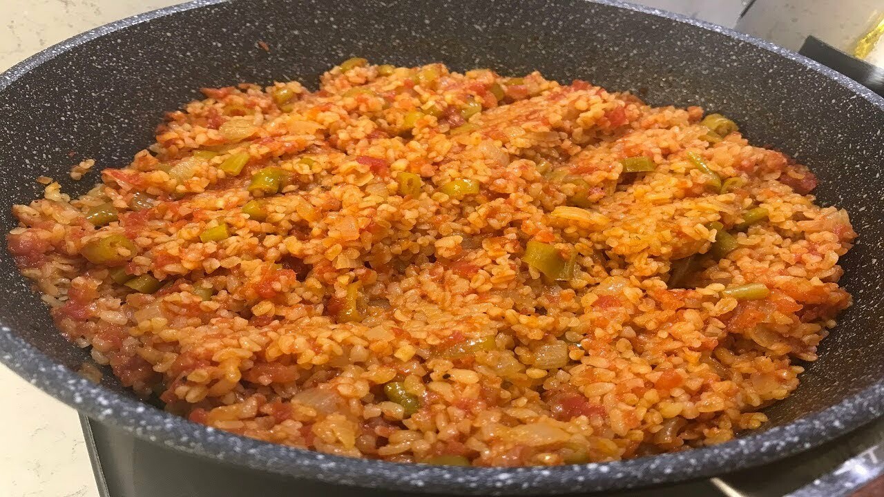 Bulgur pilavının doyurucu olmasını sağlıyor! Üstelik tencereye 1 adet eklemek bile yetiyor - 2. Resim