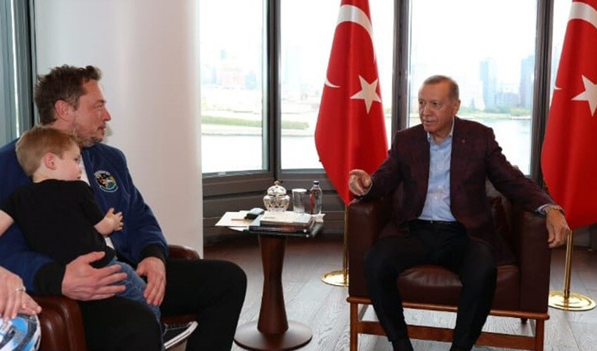 Erdoğan, Musk'ın oğluna top hediye etti, renkli anlar görüşmeye damga vurdu elon musk