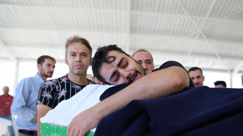 Öldürülerek cesedi derin dondurucuda saklanan Lina Nazlı bebeğin davası başladı: Sanıklar gelmedi Öldürülerek cesedi derin dondurucuda saklanan Lina Nazlı bebeğin davası başladı: Sanıklar gelmedi