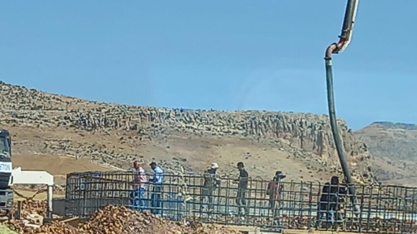 Bir zamanlar adı terörle anılıyordu! Şimdi kuyu üstüne kuyu açılıyor, her yerinden petrol fışkırıyor Bir zamanlar adı terörle anılıyordu! Şimdi kuyu üstüne kuyu açılıyor, her yerinden petrol fışkırıyor