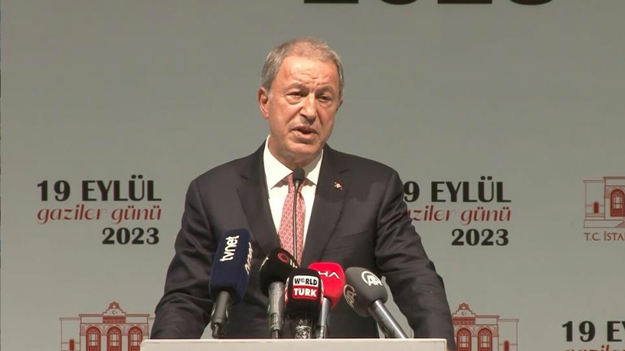 Eski Bakan Akar'dan CHP'li Tanrıkulu'na TSK tepkisi Eski Bakan Akar'dan CHP'li Tanrıkulu'na TSK tepkisi