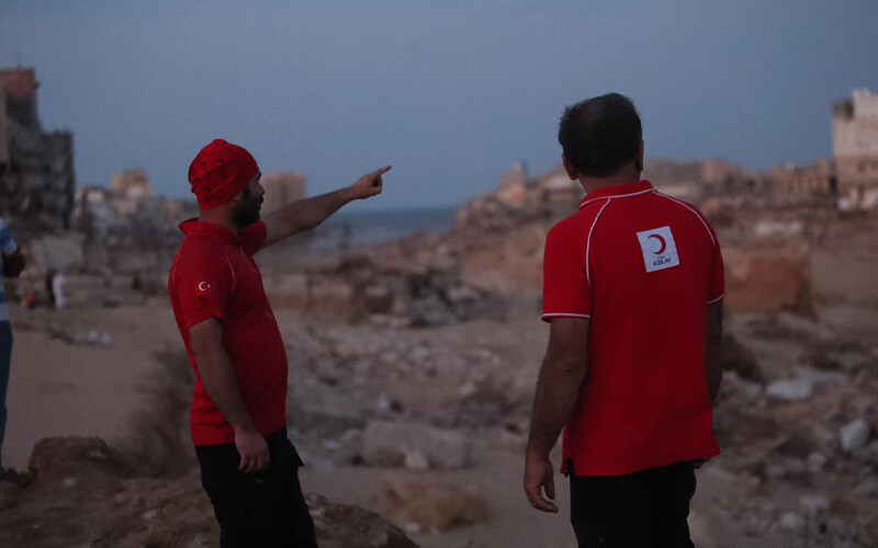 Türkiye’den Libya’ya yardım eli: Kızılay 150 ton yardım malzemesi gönderdi Türkiye’den Libya’ya yardım eli: Kızılay 150 ton yardım malzemesi gönderdi