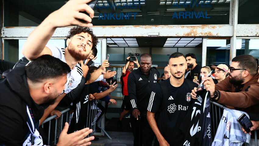 Club Brugge - Beşiktaş maçına doğru... Siyah-Beyazlı kafile Belçika'ya ulaştı Club Brugge - Beşiktaş maçına doğru... Siyah-Beyazlı kafile Belçika'ya ulaştı