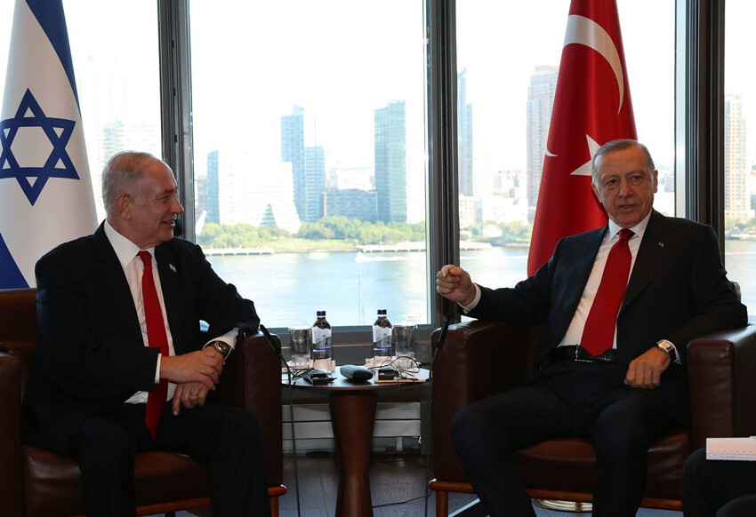 Cumhurbaşkanı Erdoğan'ın diplomasi trafiği sürüyor: Netanyahu'yu kabul etti erdoğan netanyahu görüşmesi