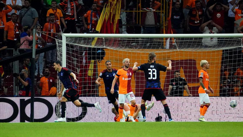 Galatasaray - Kopenhag (2-2 Maç Sonucu) Yıldızlar sahneye çıktı, Aslan 2 dakikada geri döndü Galatasaray - Kopenhag (2-2 Maç Sonucu) Yıldızlar sahneye çıktı, Aslan 2 dakikada geri döndü - 2. Resim