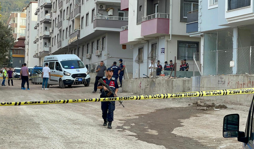 Osmaniye’den acı haber! Uyuşturucu satıcıları jandarmaya ateş açtı: 1 asker şehit, 2 asker yaralı Osmaniye’den acı haber! Uyuşturucu satıcıları jandarmaya ateş açtı: 1 asker şehit, 2 asker yaralı