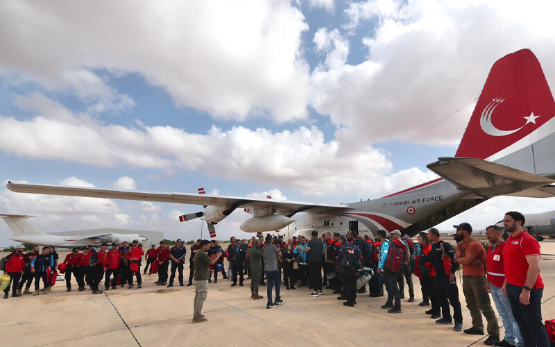 Türkiye’den Libya’ya yardım eli: Kızılay 150 ton yardım malzemesi gönderdi Türkiye’den Libya’ya yardım eli: Kızılay 150 ton yardım malzemesi gönderdi