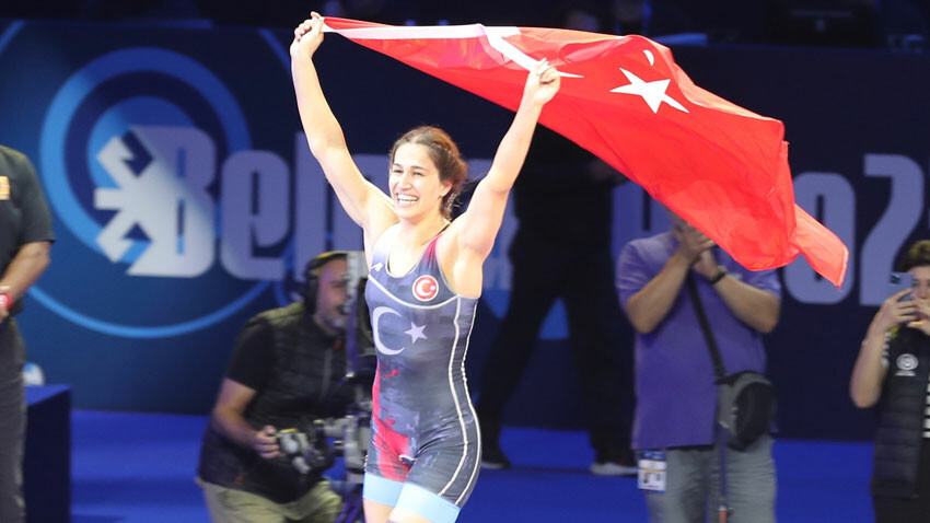 Son Dakika! Milli güreşçi Buse Tosun Çavuşoğlu Dünya şampiyonu oldu
