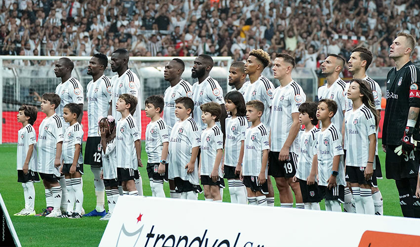 UEFA Konferans Ligi | Beşiktaş, Club Brugge ile karşılaşıyor! Muhtemel 11'ler UEFA Konferans Ligi | Beşiktaş, Club Brugge ile karşılaşıyor! Muhtemel 11'ler