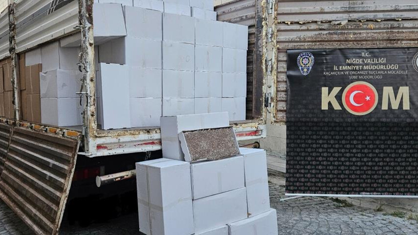 Niğde’de polis operasyonunda milyonlarca lira değerinde makaron ele geçirildi