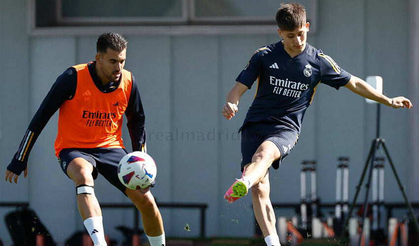 Real Madrid'in Türk yıldızı Arda Güler 2 ay sonra takımla çalıştı Real Madrid'in Türk yıldızı Arda Güler 2 ay sonra takımla çalıştı