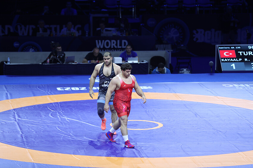 Milli güreşçi Rıza Kayaalp Dünya Şampiyonası'nda 2. oldu