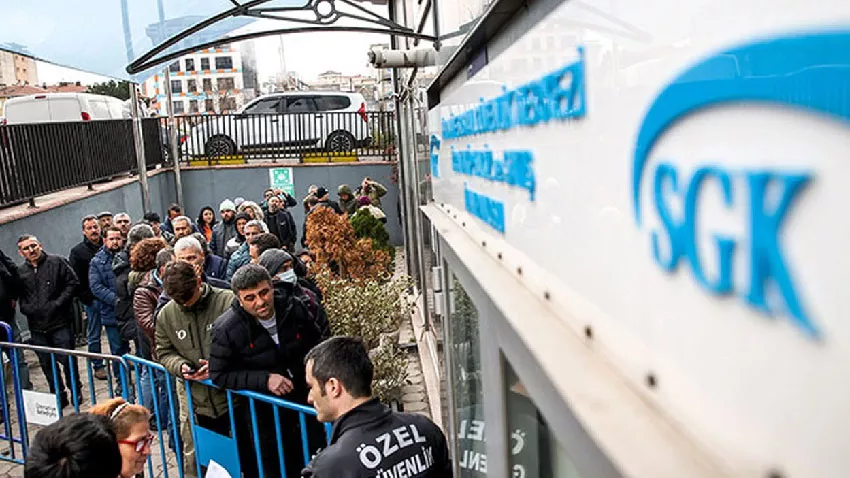 Milyonlarca kişi erken yaşta emekli olacak! Talimat verildi, primler eşitleniyor: Tarkan Zengin detayları tek tek anlattı Prim eksikliği nedeniyle emekli olamayan EYT'liler için de ikinci fırsat