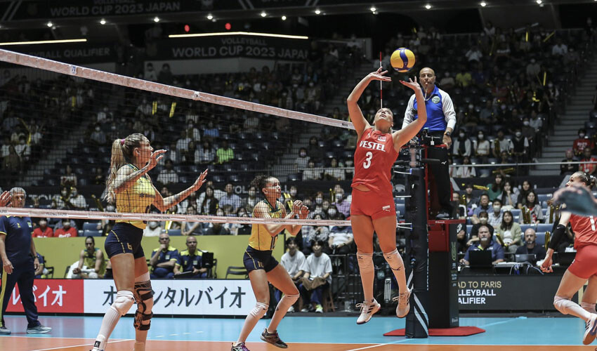 Türkiye - Brezilya (3-0 Maç sonucu) Filenin Sultanları 5'te 5 yaptı - 1. Resim