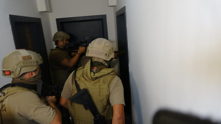 Kiraladıkları rezidansı uyuşturucu imalathanesine çevirdiler!