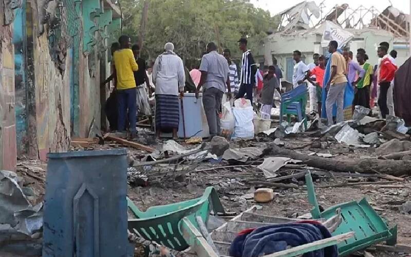 Patlamanın şiddetiyle binalar yıkıldı… Somali’de bombalı saldırı: Çok sayıda ölü ve yaralı var! Patlamanın şiddetiyle binalar yıkıldı… Somali’de bombalı saldırı: Çok sayıda ölü ve yaralı var!