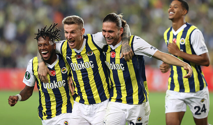 Fenerbahçe'de Alanyaspor maçı öncesi 6 eksik! Kafile kadrosu açıklandı Fenerbahçe'de Alanyaspor maçı öncesi 6 eksik! Kafile kadrosu açıklandı