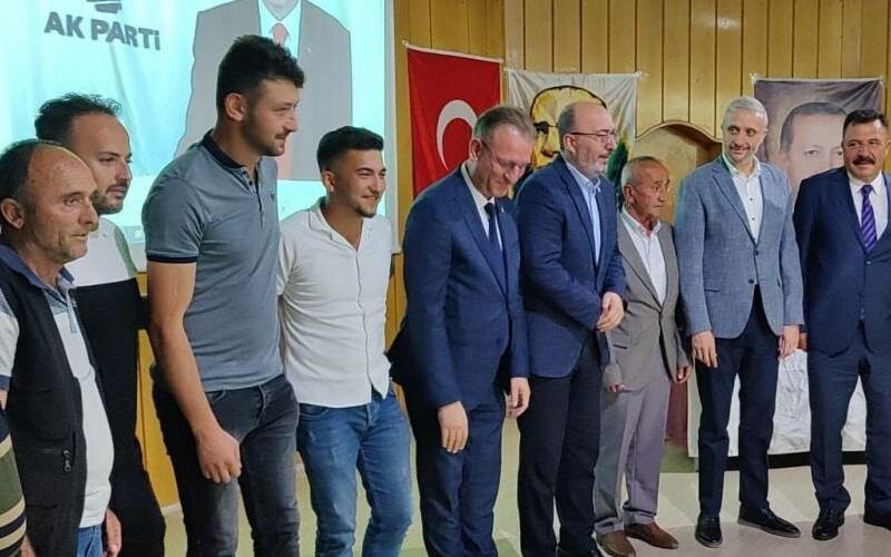 CHP’li ilçe başkanı partisinden istifa ederek AK Parti’ye geçti! CHP’li ilçe başkanı partisinden istifa ederek AK Parti’ye geçti!