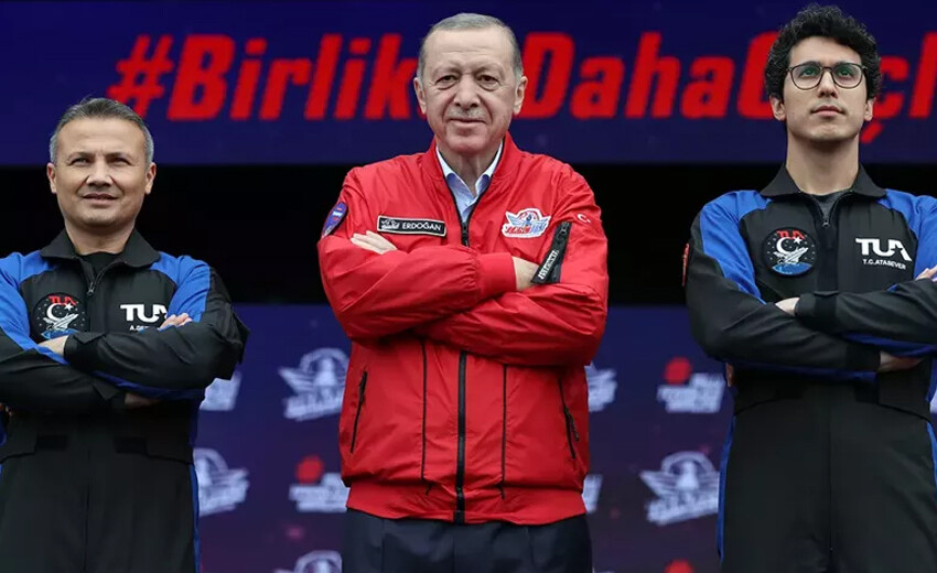 Uzay atılımları devam ediyor... Bakan Kacır açıkladı: Dünyanın en prestijli astronotları Türkiye'ye geliyor