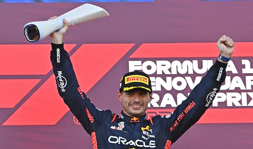 Japonya Grand Prix'sinde Max Verstappen fırtınası! Hollandalı pilot rakiplerine fark attı Japonya Grand Prix'sinde Max Verstappen fırtınası! Hollandalı pilot rakiplerine fark attı