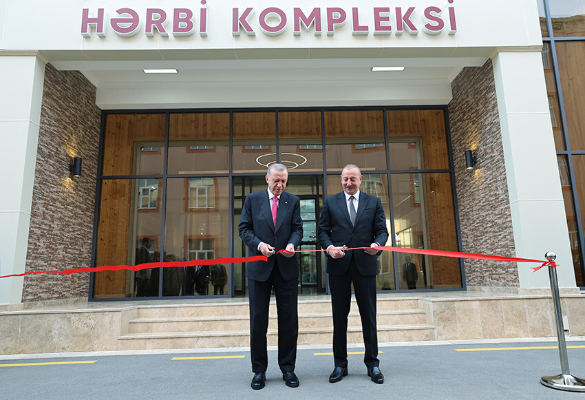 Erdoğan Nahçıvan'dan ayrıldı, Aliyev el sallayarak uğurladı