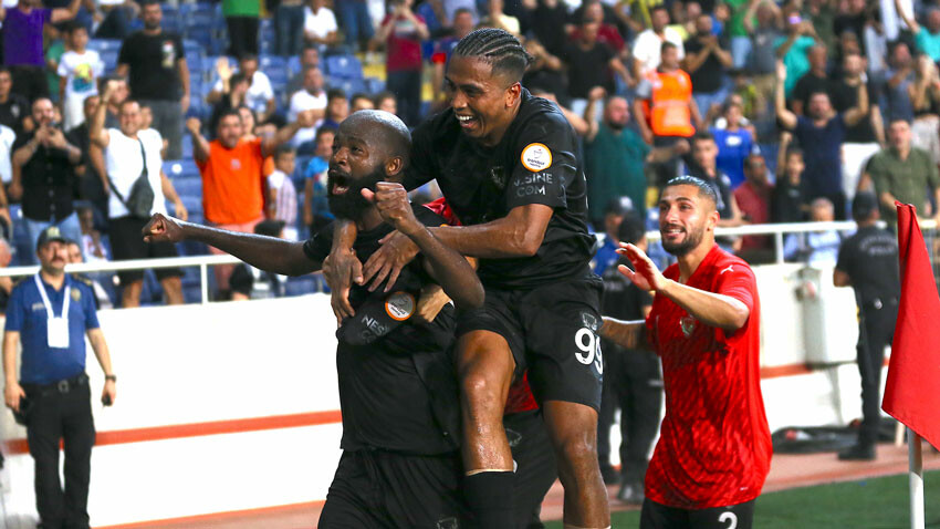 Volkan Demirel: Eğer futbolun adaleti varsa, maçın bize bir şekilde döneceğini biliyordum Volkan Demirel: Eğer futbolun adaleti varsa, maçın bize bir şekilde döneceğini biliyordum