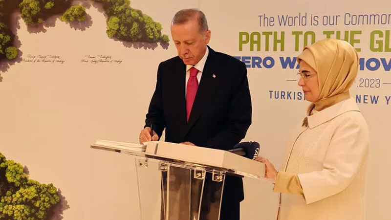 BM Çevre Programı (UNEP) İcra Direktöründen Emine Erdoğan'a teşekkür Cumhurbaşkanı Erdoğan- Emine Erdoğan- sıfır atık-imza