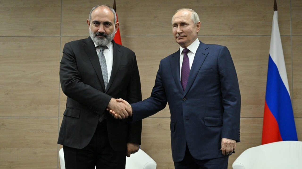 Paşinyan'a Rusya'dan sert cevap: Seni Azerbaycan'ın elinden Putin kurtardı Paşinyan'a Rusya'dan sert cevap: Seni Azerbaycan'ın elinden Putin kurtardı
