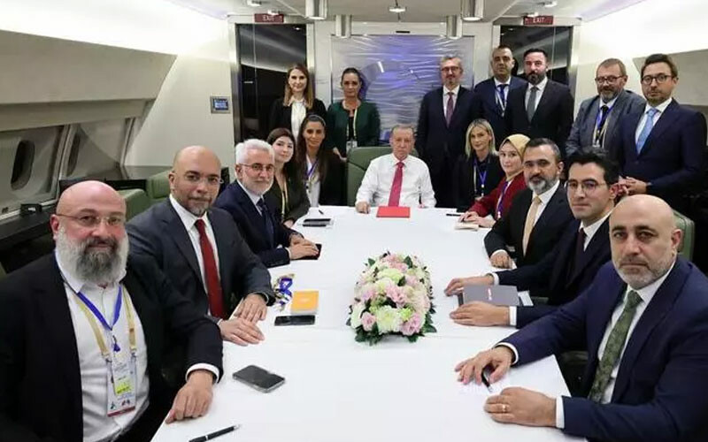 Erdoğan'dan Nahçıvan dönüşü Zengezur Koridoru mesajı: Muhakkak tamamlanmalı Erdoğan'dan Nahçıvan dönüşü Zengezur Koridoru mesajı: Muhakkak tamamlanmalı
